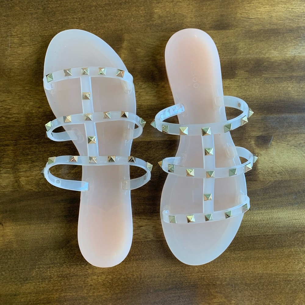 Studded Jelly Slides